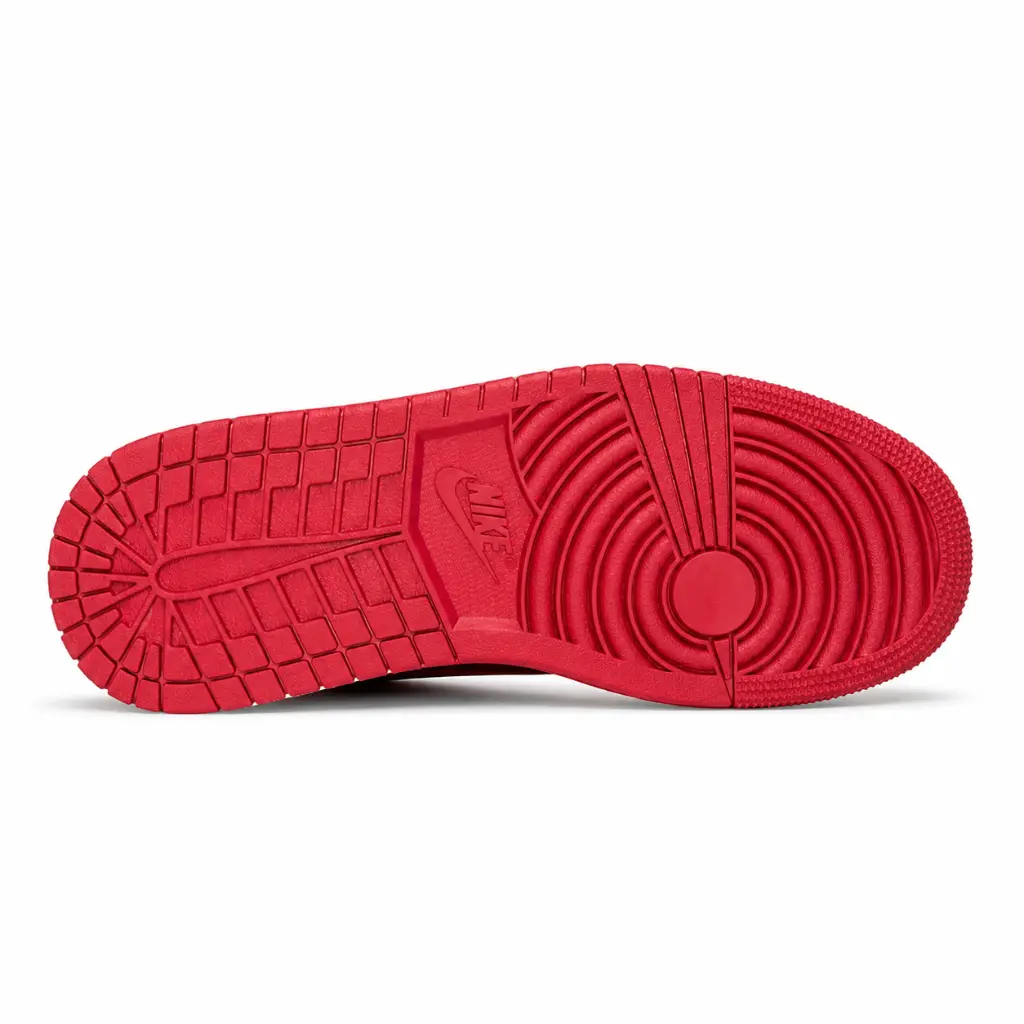 Air Jordan 1 Retro High OG Chicago Lost & Found.webp